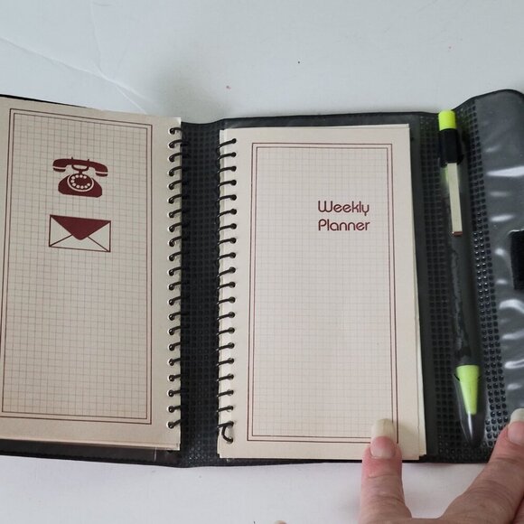 Vintage Binder Weekly Planner Telephone Directory 6 1/2" x 4 1/4" Burgundy - Picture 4 of 4